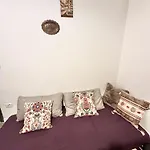 Caserina Lux Bed & Breakfast 2*