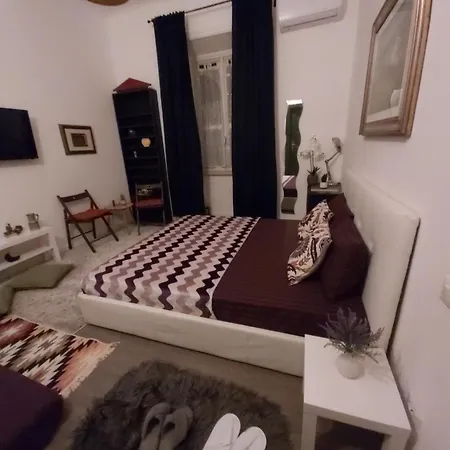 לינה וארוחת בוקר Caserina Lux 2*
